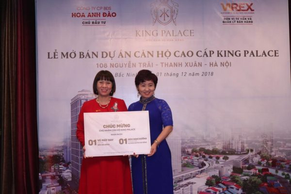 Khách hàng đặt cọc thành công căn hộ trong ngày mở bán tại Bắc Ninh